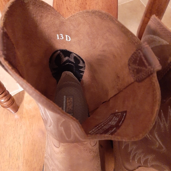 Men's ariat steel toe boot. - Picture 2 of 8